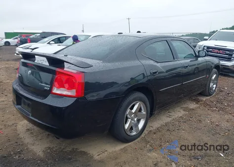 2010 Dodge Charger Sxt z USA, uszkodzony, nr VIN 2B3CA3CV0AH285901